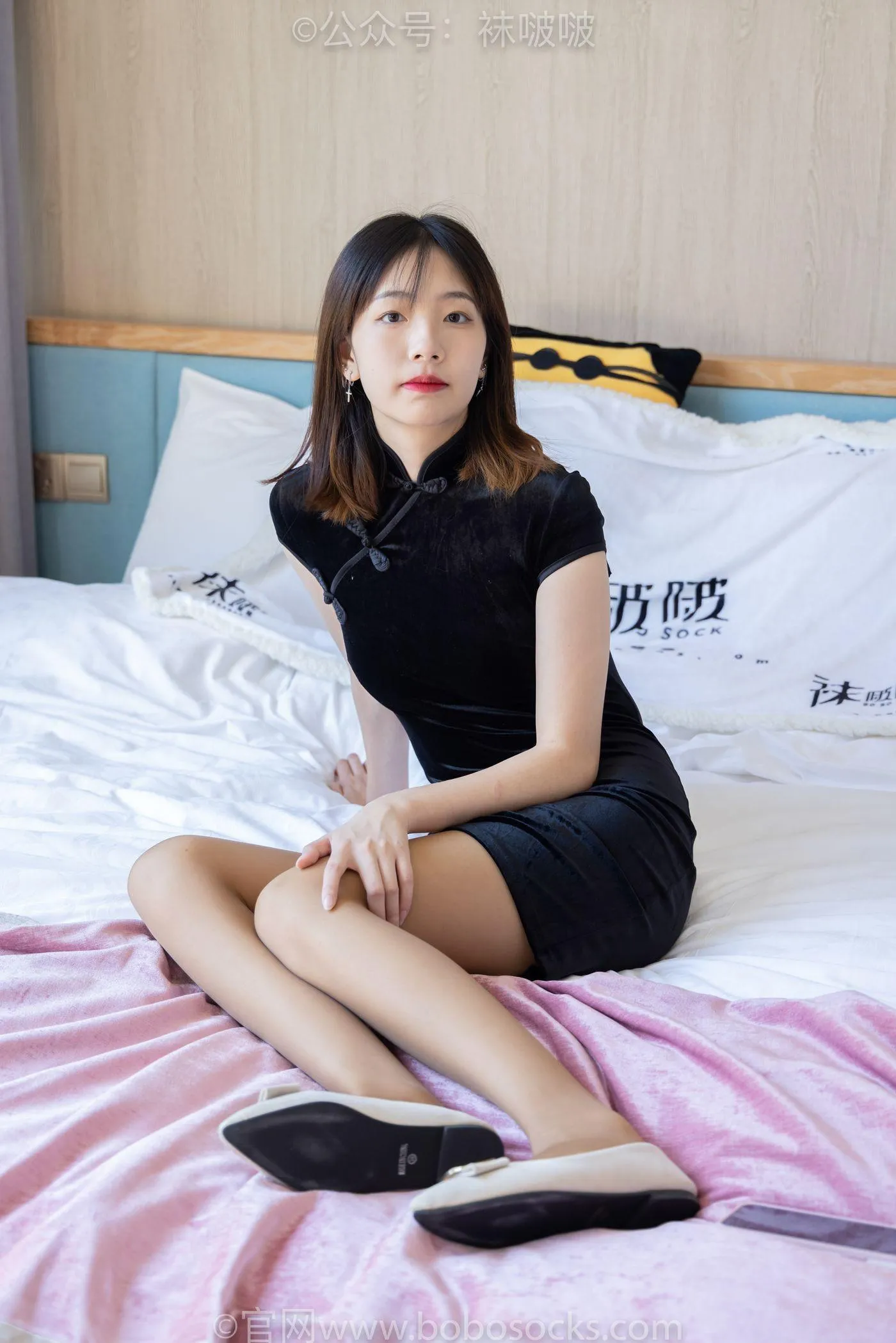 [BoBoSocks袜啵啵]NO.035 小甜豆-平底鞋、薄灰丝、薄咖啡丝 [133P]插图5